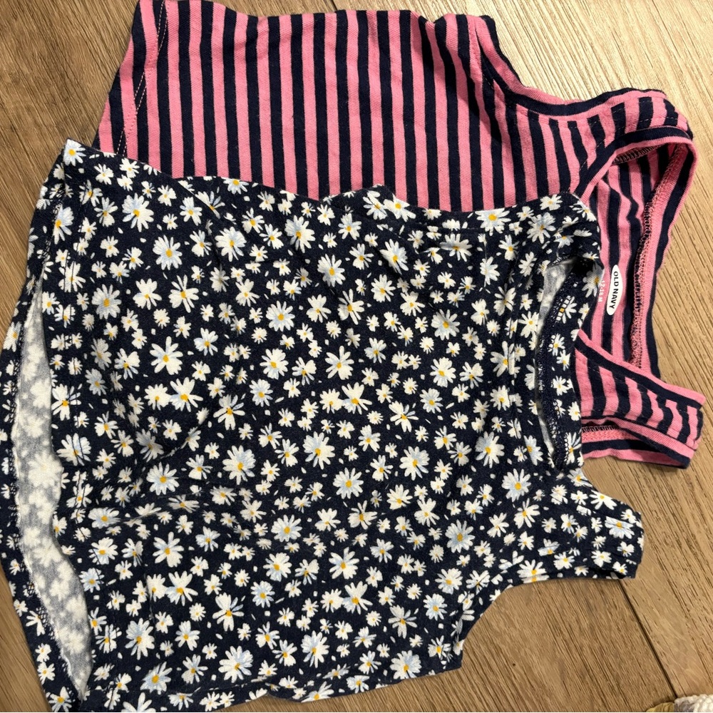 18M Spring/Summer Large Bundle - Picture 13 of 16